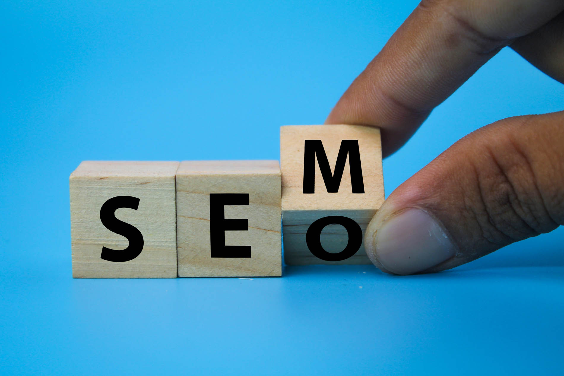 SEO, SEM, SMO, SMM con Kit Digital para autónomos y empresas